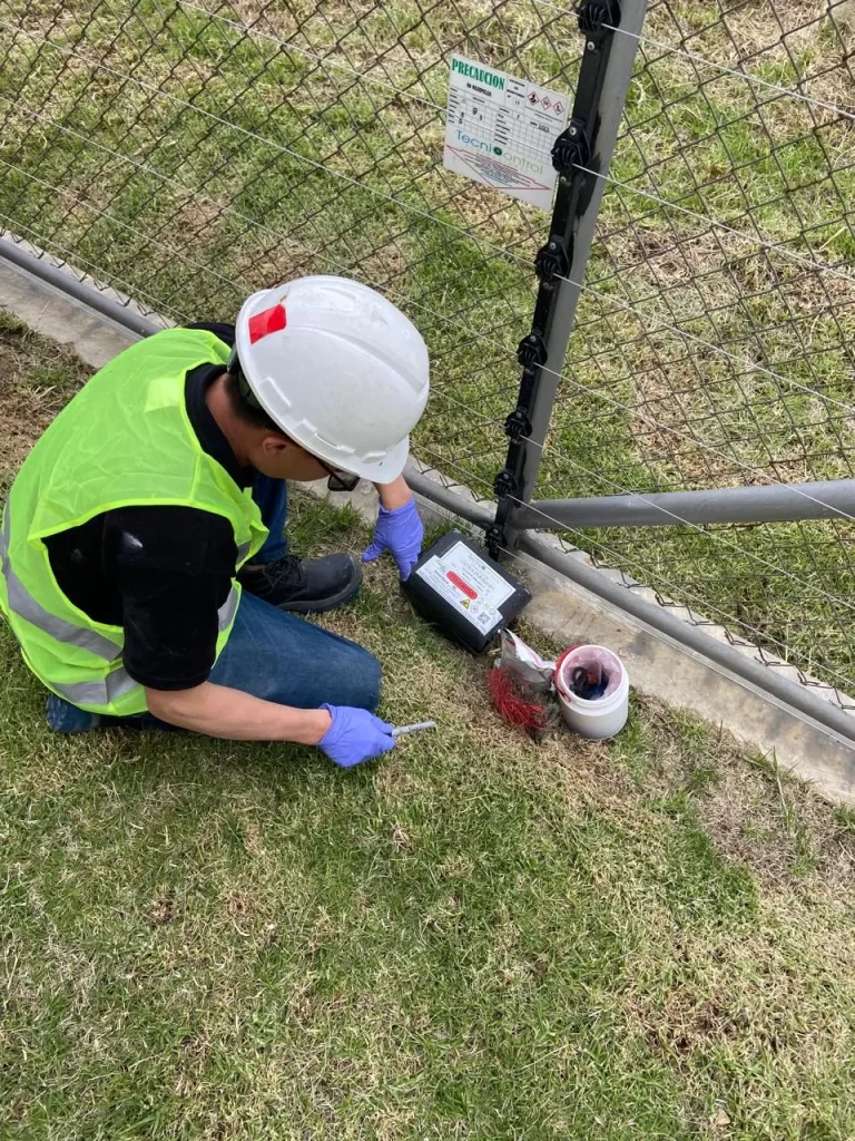 Las técnicas que utilizamos son controles ecológicos, controles físicos y controles químicos con las diferentes técnicas que garanticen el proceso de satisfacción del cliente, como lo son actividades de termo nebulización, aspersión, nebulización y técnicas manuales.